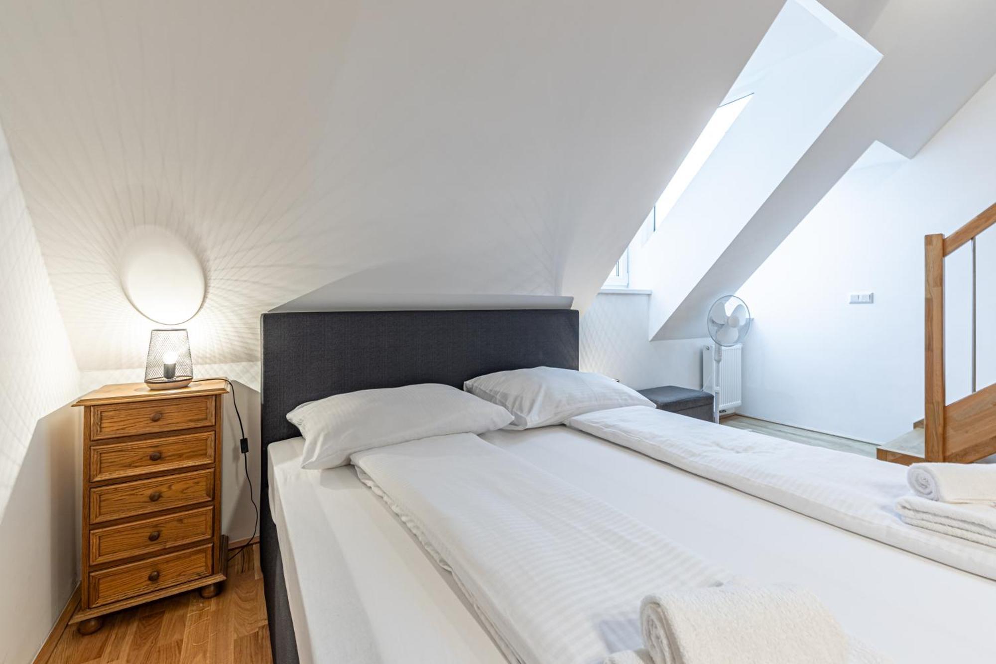 Penthouse Suites By Jr City Apartments Wien Exteriör bild