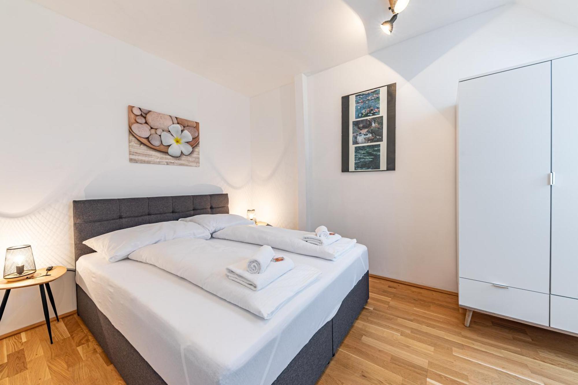 Penthouse Suites By Jr City Apartments Wien Exteriör bild